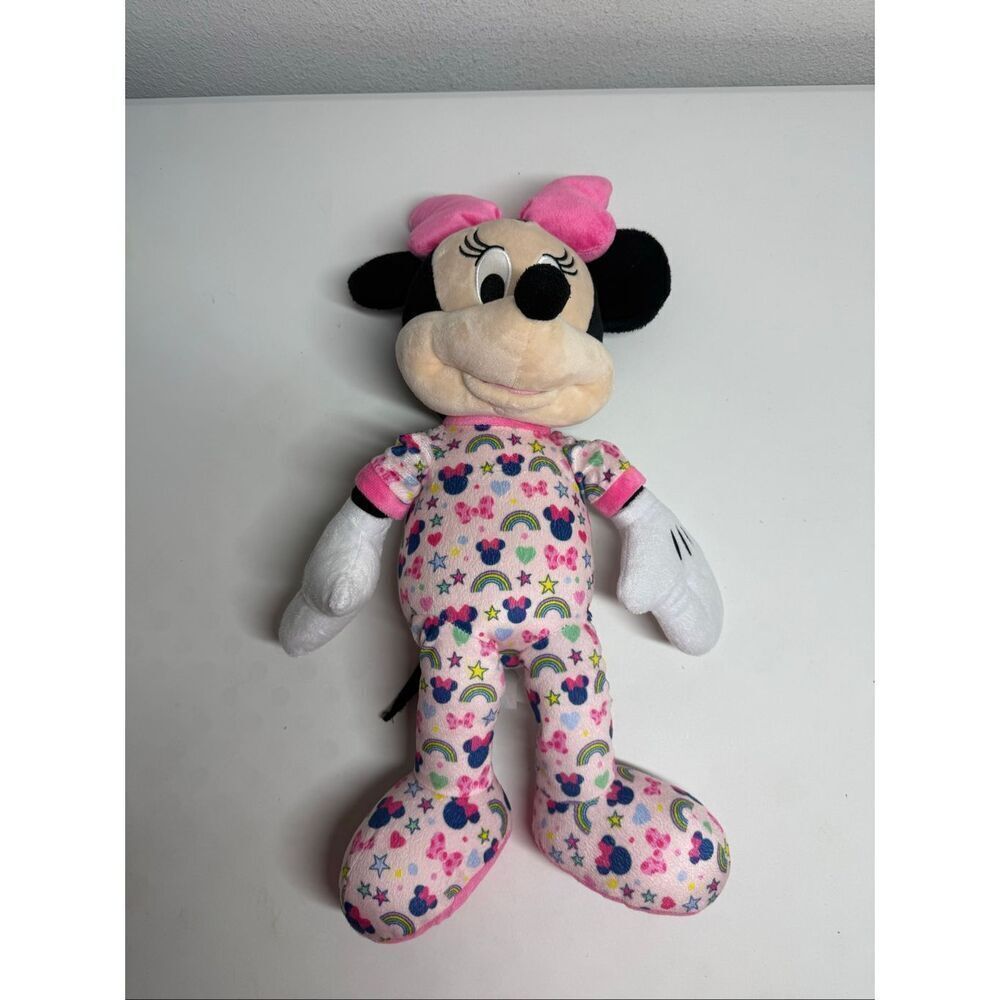 Disney Minnie Mouse With Pink Bow 19”